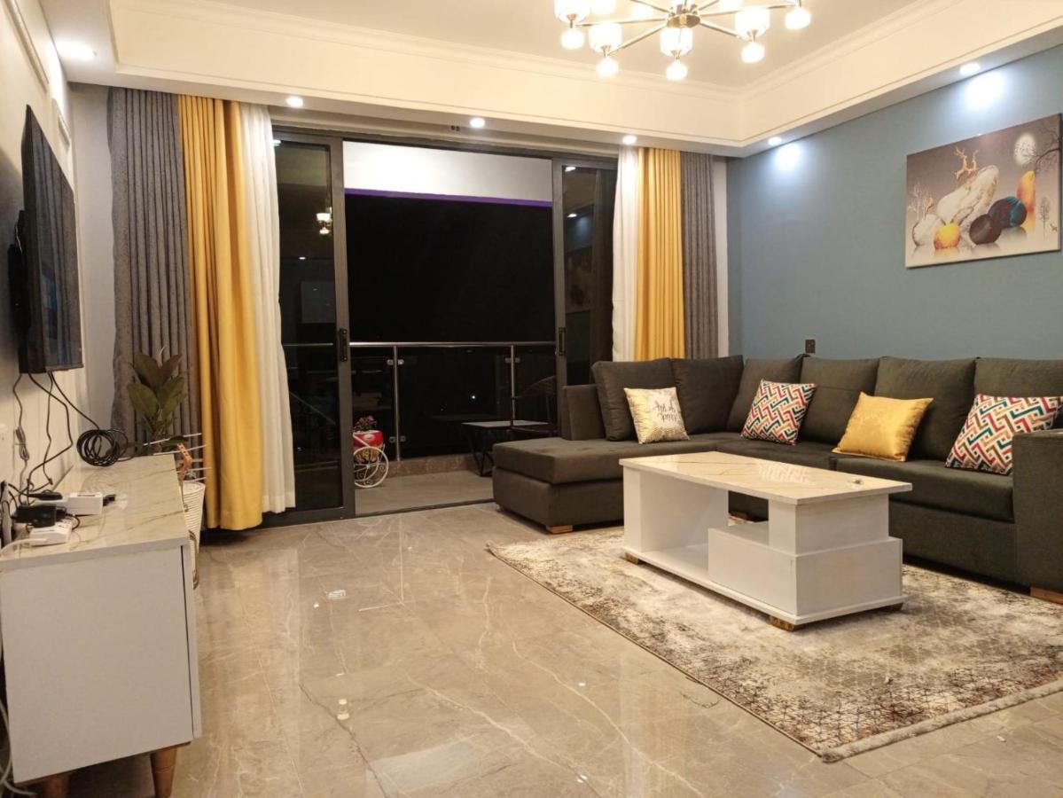 Stayrest Safari Tours New 3 Bedroom Apartments In Kilimani Nairobi With Rooftop Pool Exteriör bild