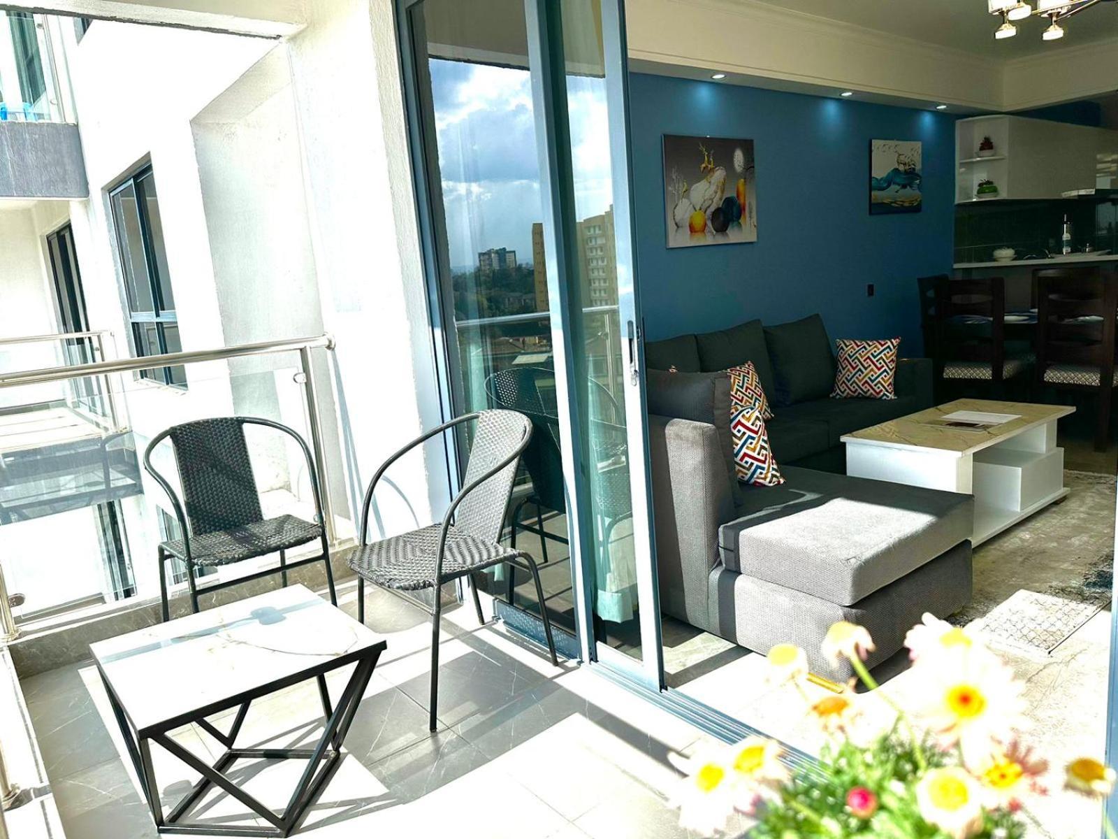 Stayrest Safari Tours New 3 Bedroom Apartments In Kilimani Nairobi With Rooftop Pool Exteriör bild